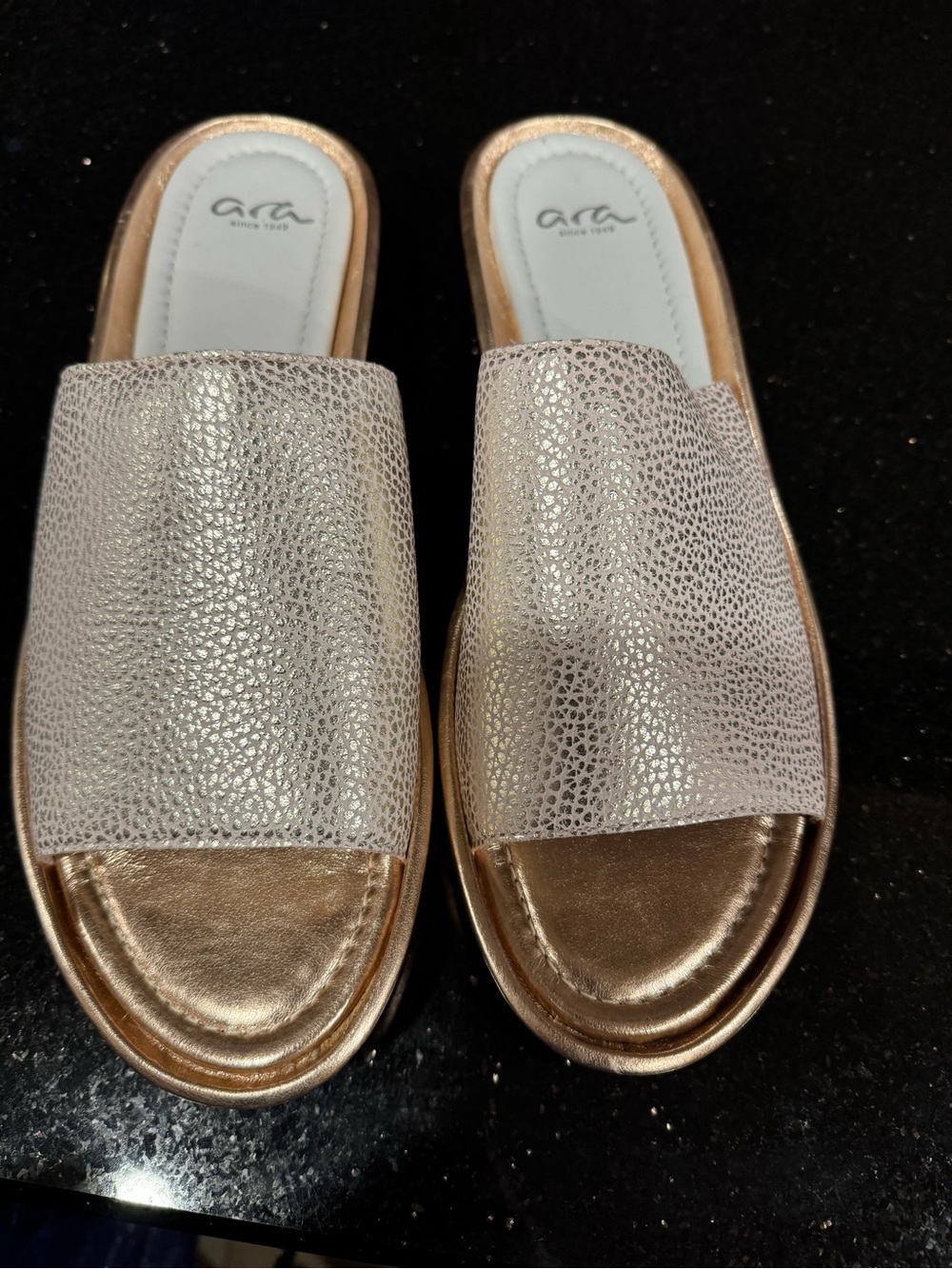 Ara Metallic Rose Gold Slide Mules New Never worn Euro 42
